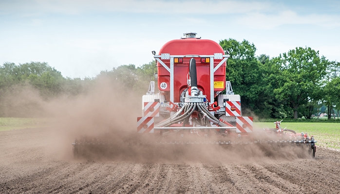 Les plans Ambition bio 2027 et Ecophyto 2030 ou l’agriculture aux deux visages